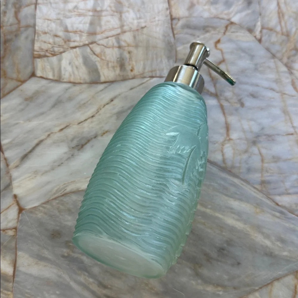 Frosted Sea Glass Green Palm Tree Wave Textured Soap‎ Lotion Dispenser Pump